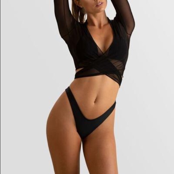 Brand new GIGI C black high rise bottoms! - Picture 4 of 5